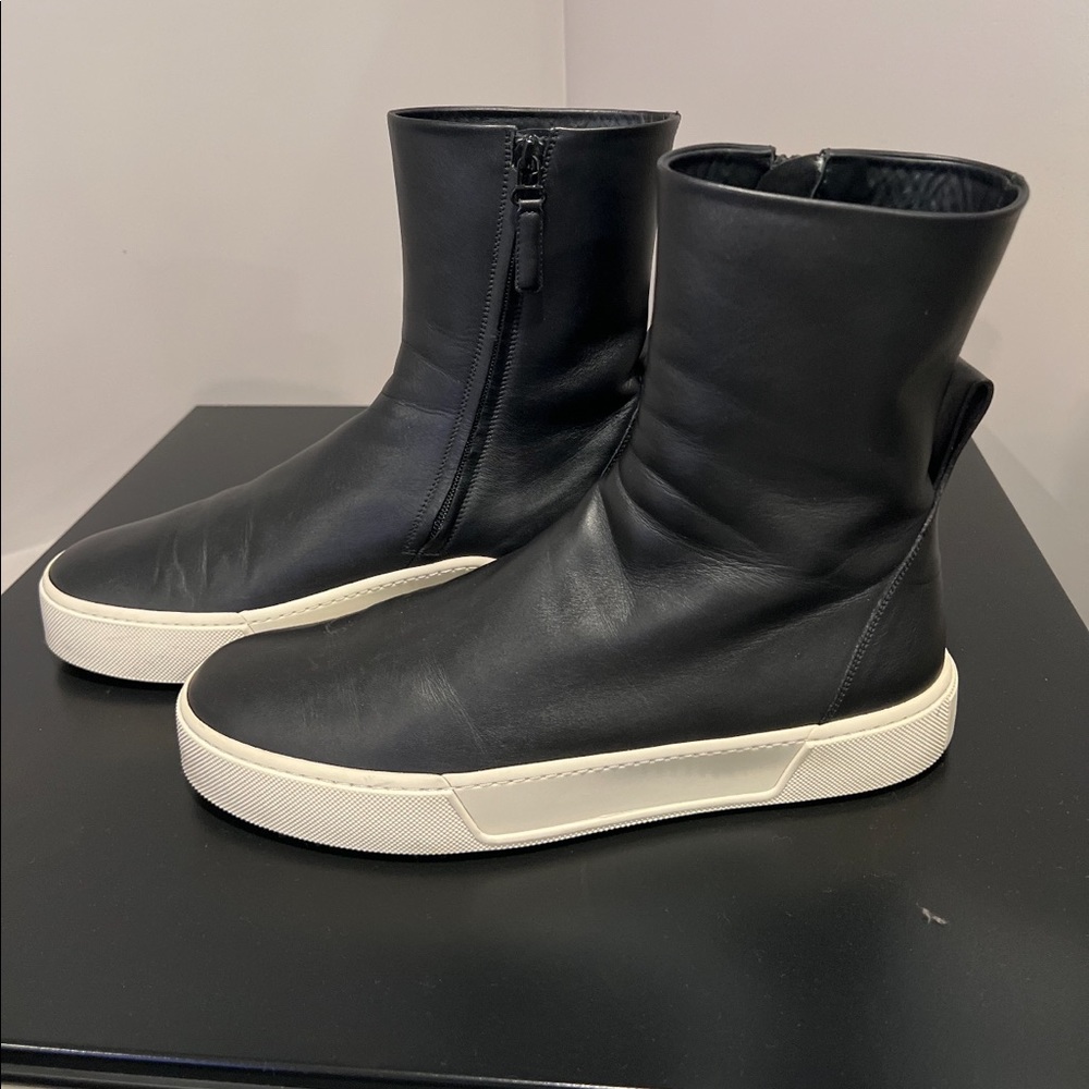 Authentic balenciaga boots